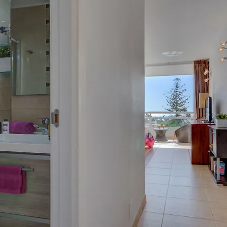 Apartment 307 Bright, Sea View, Air Conditioning With Swimming Pool