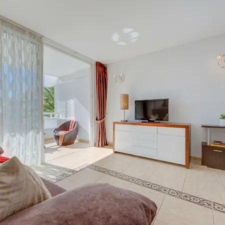 307 Bright, Sea View, Air Conditioning With Swimming Pool Playa de las Americas (Tenerife)