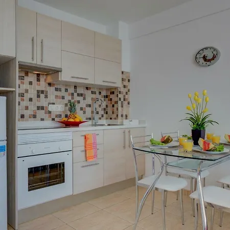 307 Bright, Sea View, Air Conditioning With Swimming Pool Playa de las Americas (Tenerife)