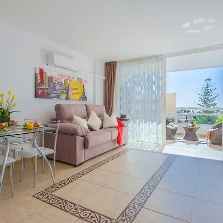 Apartment 307 Bright, Sea View, Air Conditioning With Swimming Pool