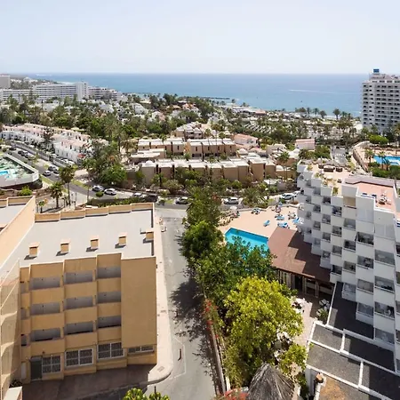 307 Bright, Sea View, Air Conditioning With Swimming Pool Apartment